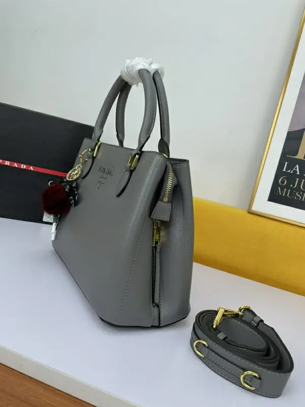 prada aaa qualite sac a main  pour femme s_122a61b3